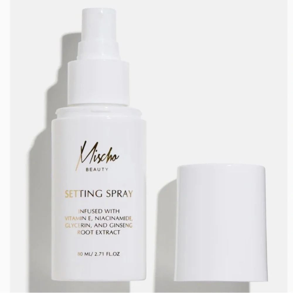 Mischo Beauty setting spray new in box